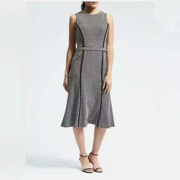 Banana Republic Dresses & Skirts - NWT Banana Republic Gray & Black Convertible Jacquard Dress Size 2P